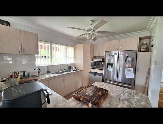 3 BEDROOM HOUSE FOR SALE IN FRAAIUITSIG